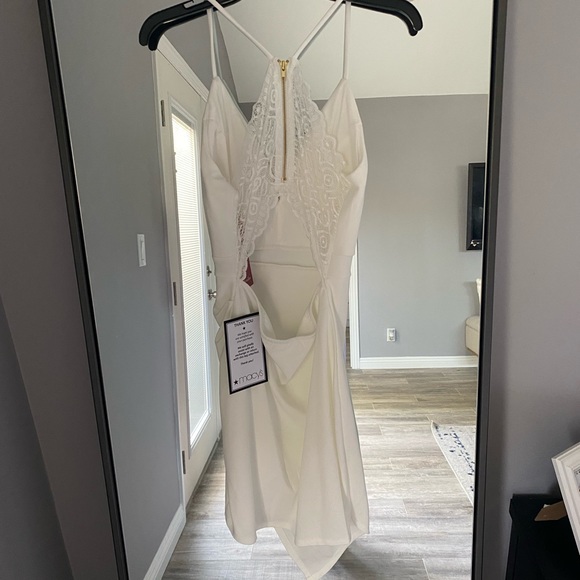 NWT Emerald Sundae sexy open back sleeveless white dress.  Size medium with tags - Picture 4 of 7